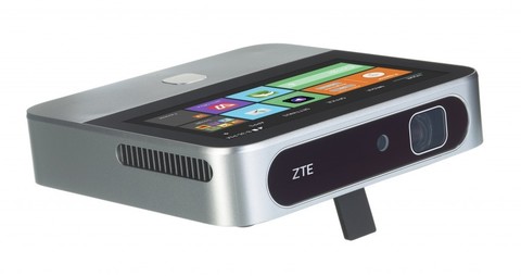 ZTE-Spro-2-Smart-Projector-Verizon-Wireless-Analie-Cruz-3-e1436463867541-1024x543.jpg